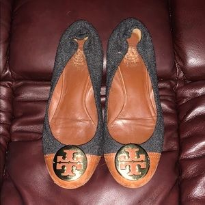 Tory Burch Wool leather cap toe gathered flat